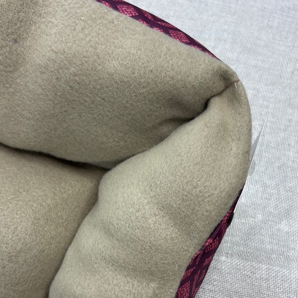 Cozy Tan and Pink Pet Small Bed - Picture 3 of 12